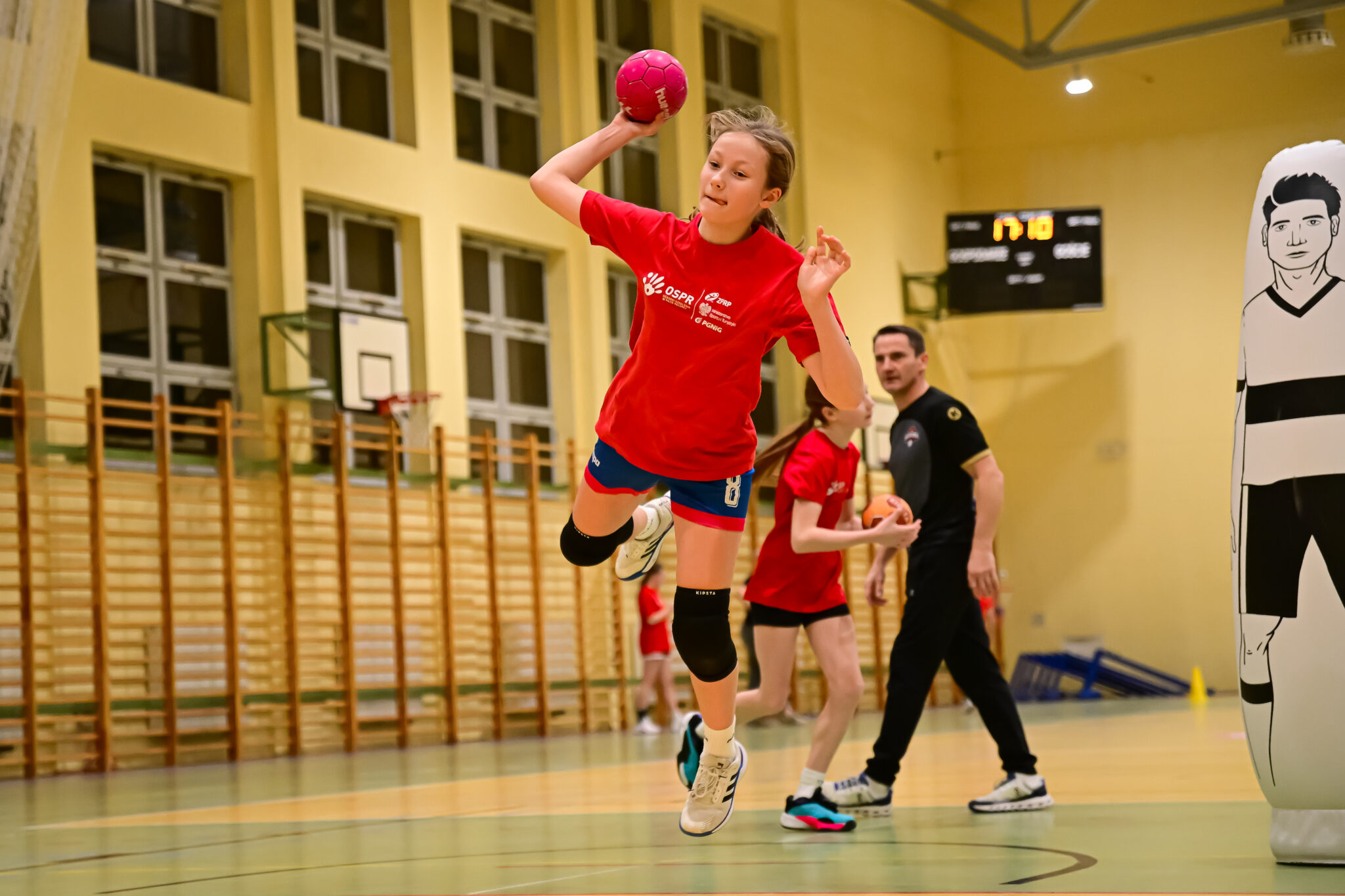 Wizyta w gdańskich Ośrodkach Szkolenia Piłki manualnej. Jak trenują młodzi adepci szczypiorniaka?