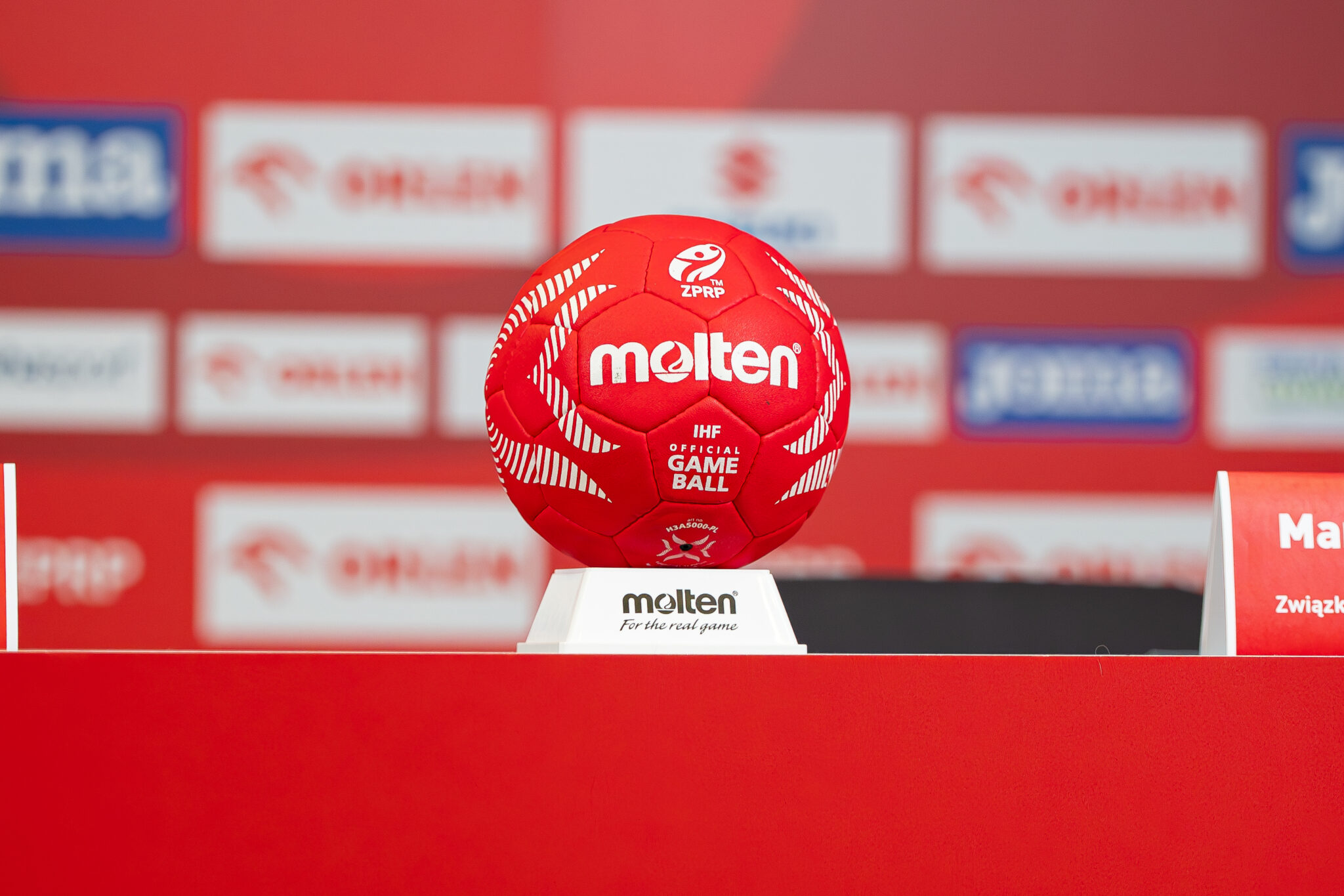 Przejęcie obowiązków Komisarza Zmiany kolorów Klubowych