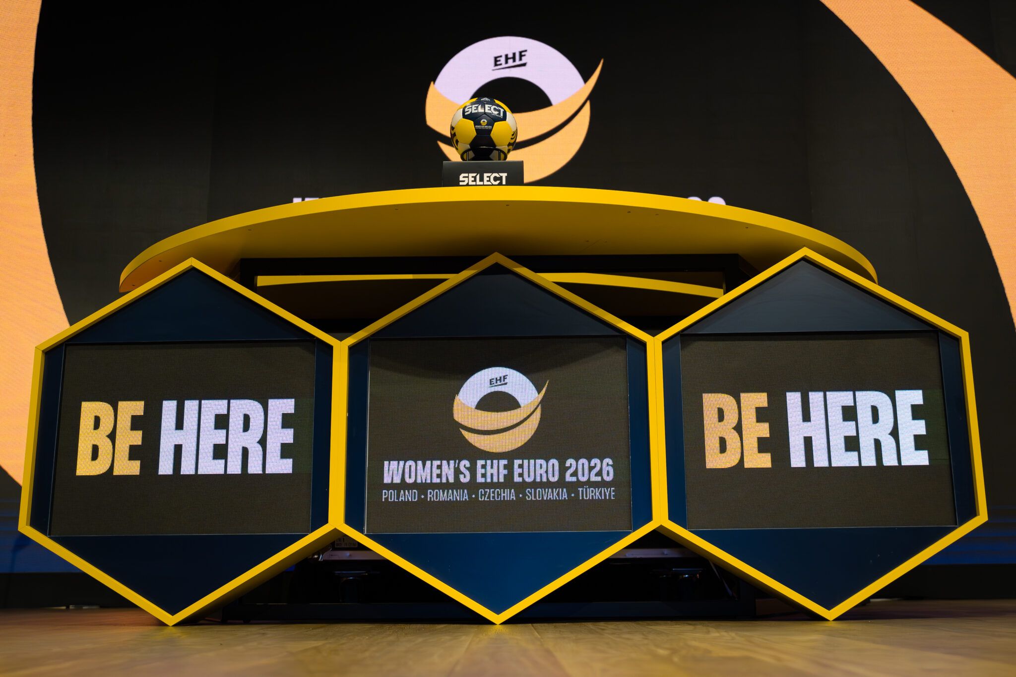 Polki poznały rywalki w domowym EURO! Za nami losowanie w Katowicach